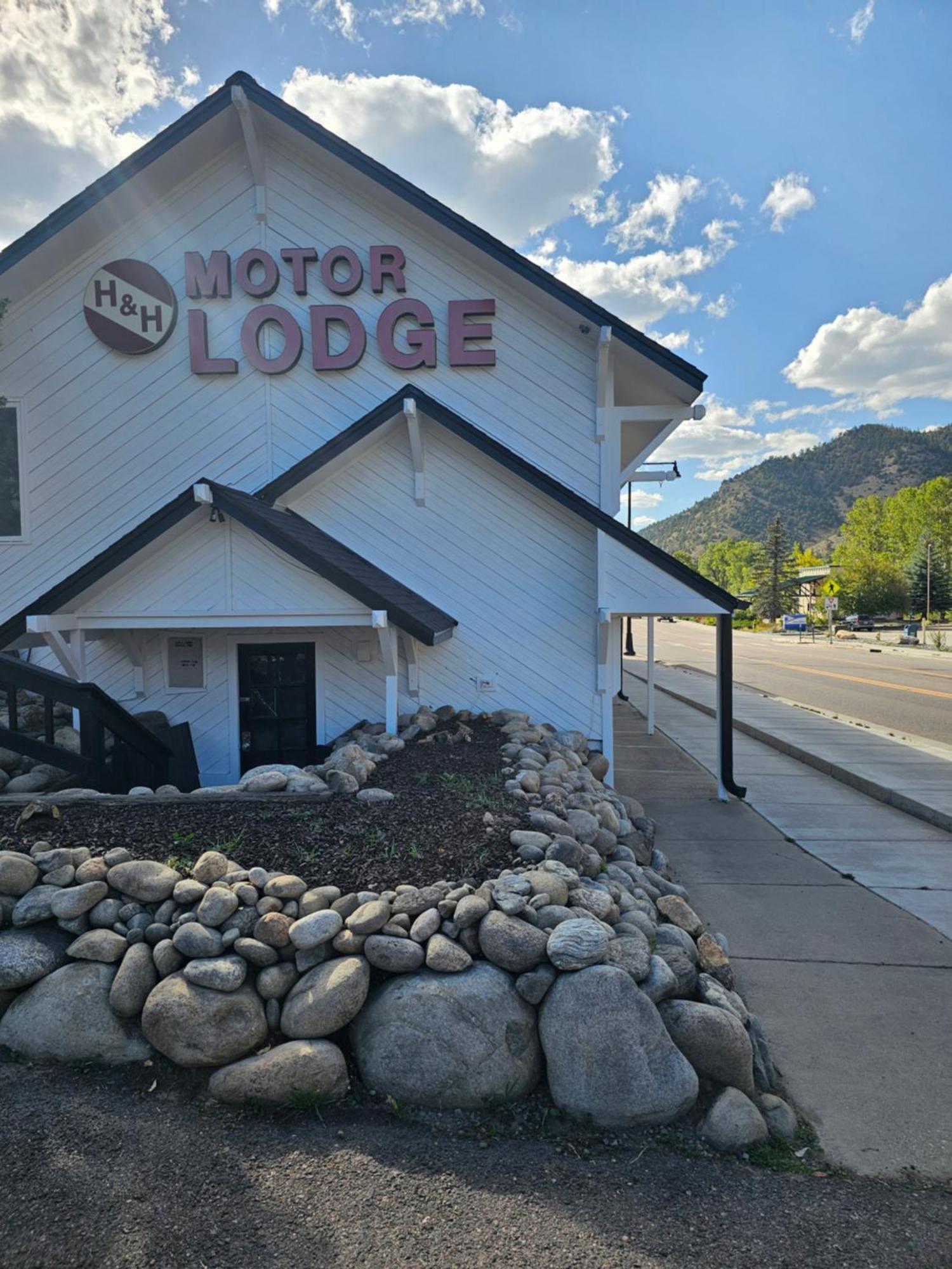 H&H Motor Lodge Idaho Springs Exterior photo